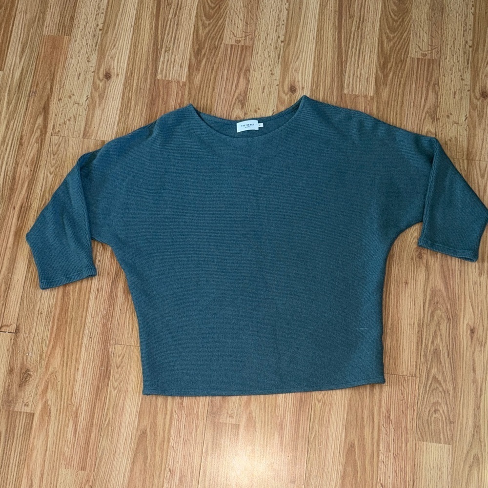 The Reset R Label Ribbed Pullover Top Size  S/M